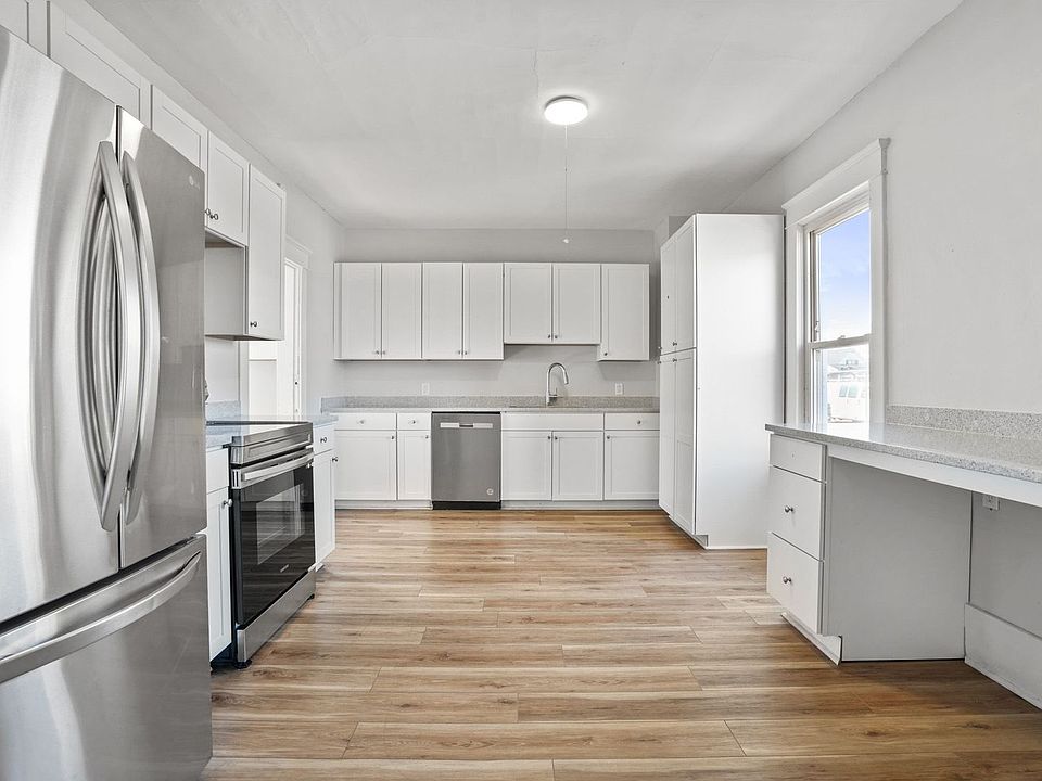 1st image of 131 W Canal St