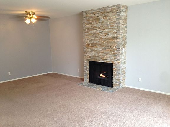 4th image of 11244 Morrison St #2