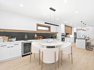 11121 51st St NW, Edmonton, AB T5W3E5
