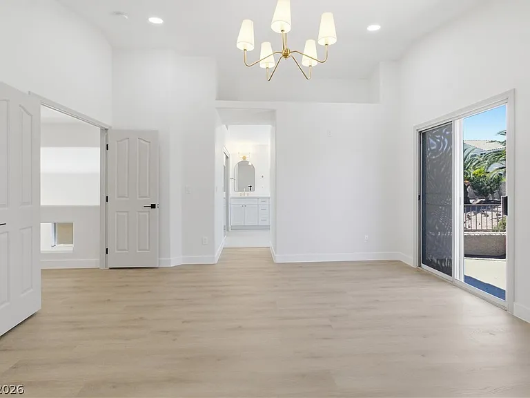 2137 Crestline Falls Pl — Photo 22