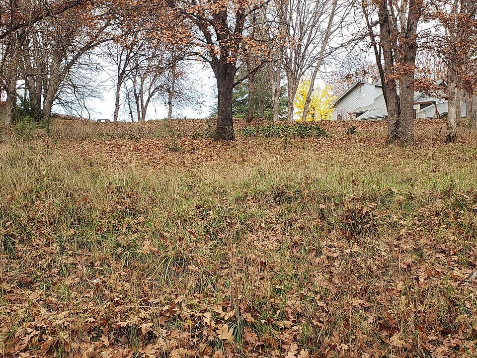 2nd image of 541 Glen Rd