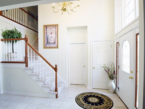 2nd image of 3 Alden Glen Dr
