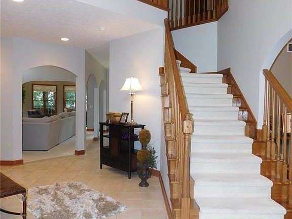 3rd image of 30960 Bellerive Ct
