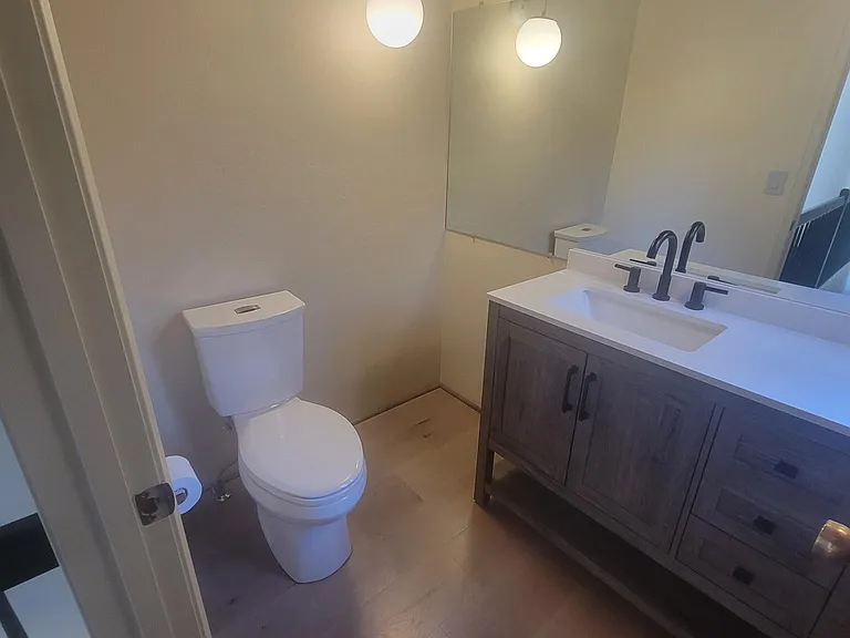 186 Central Ave — Photo 17