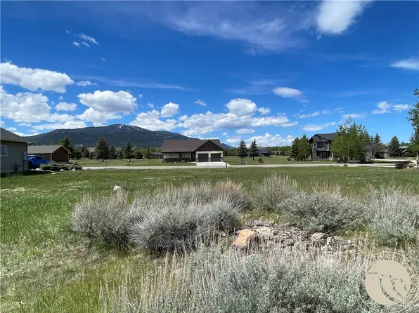 20 Lazy M St, Red Lodge, MT 59068