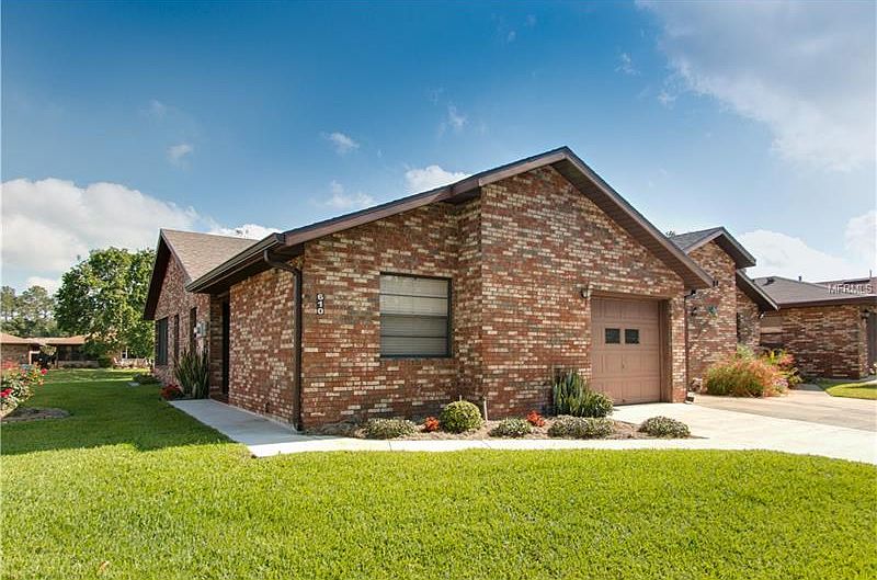 1st image of 610 Lake Carolyn Cir