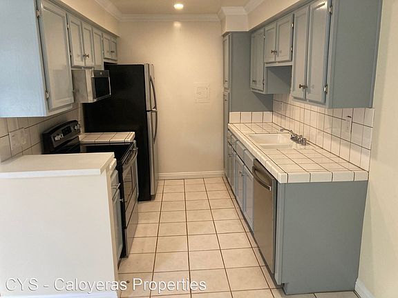 4th image of 9612 Lucerne Ave #205