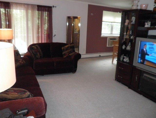 2nd image of 402 Maryland Ave APT 3C