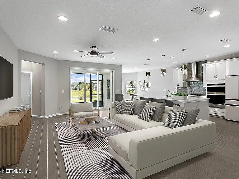 95 Goldcrest Way — Photo 4