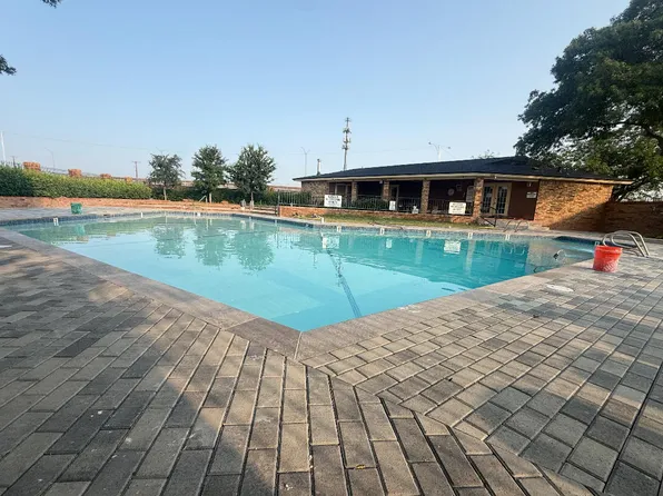 5107 1st Pl, Lubbock, TX 79416