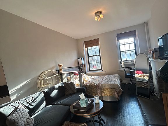 4th image of 59 W 8th St APT 4D