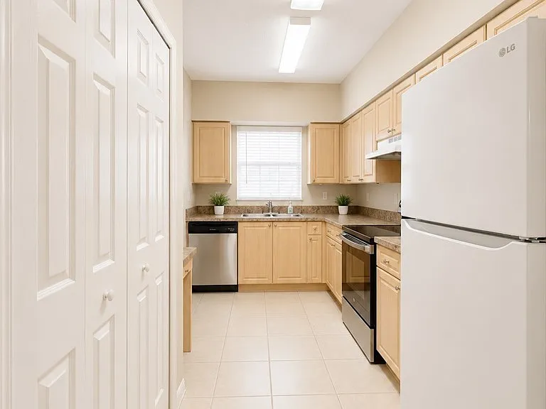 3304 Skyline Blvd #A103 — Photo 5