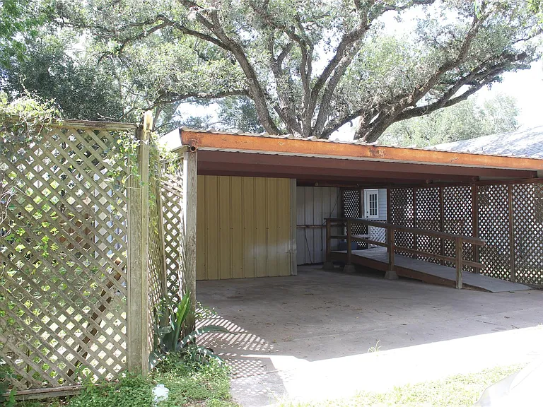 807 Depot St — Photo 17