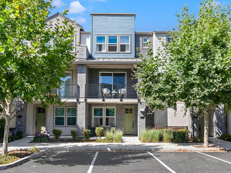 1st image of 815 Cotati Ter Unit 4