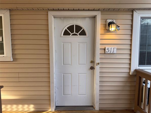 511 Fox Run Ln, Carmel, NY 10512