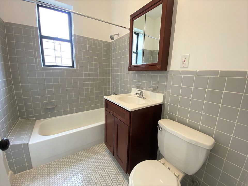 2nd image of 260 Fort Washington Ave APT 4F