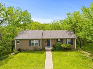 54 Locust Ln, Linn Valley, KS 66040