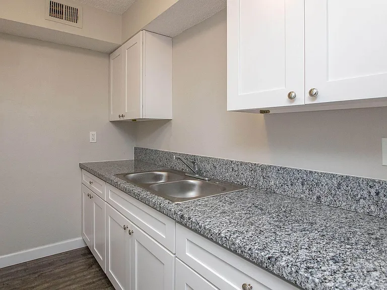 Armature Lake Apartments — Photo 30
