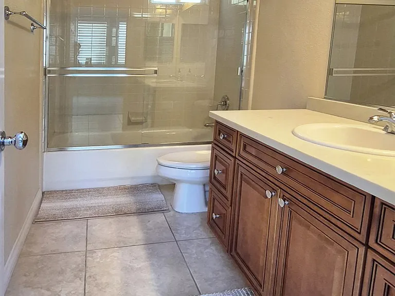 13945 Kerry Ln — Photo 23