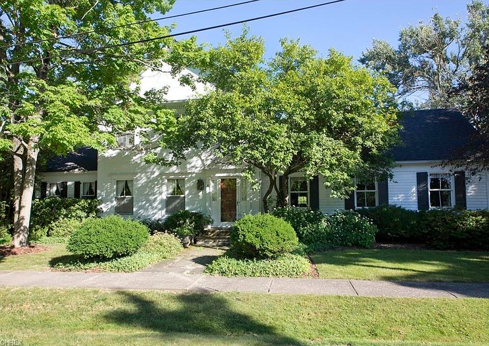 1st image of 61 W Cottage St