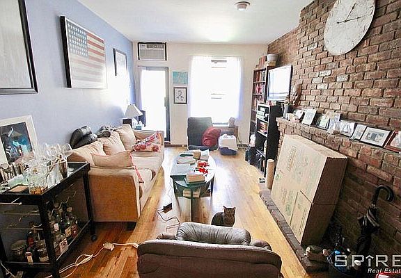 2nd image of 9 W 73rd St APT 5b