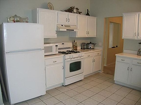 5th image of 865 Chaparral Dr
