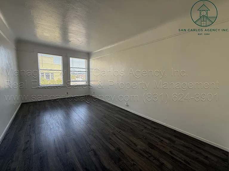 SINGD — Photo 28