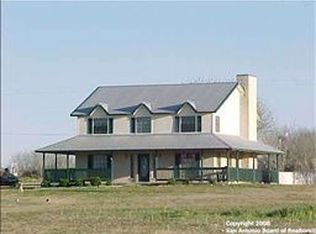 192 Woodcreek Dr, La Vernia, TX 78121
