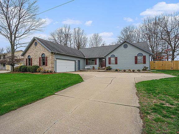 5th image of 1759 Sandy Cove Dr