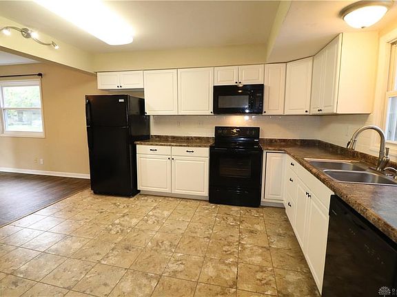5th image of 1025 Tabor Ave