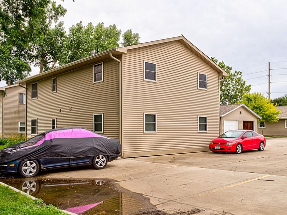 3rd image of 1009/1011 N Dakota Ave