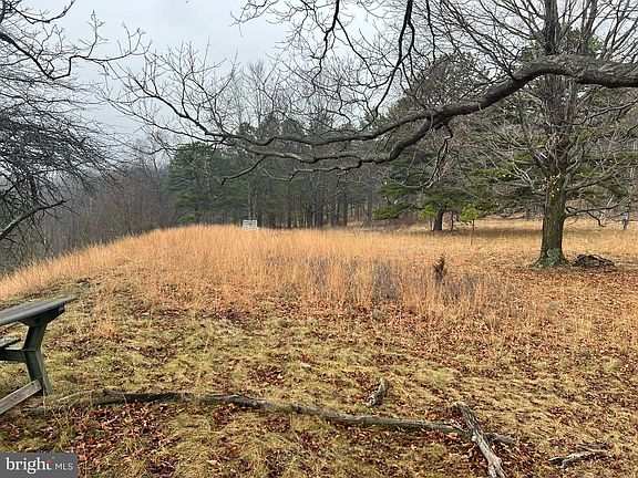 4th image of 35 & 36 Nancy Hanks Dr