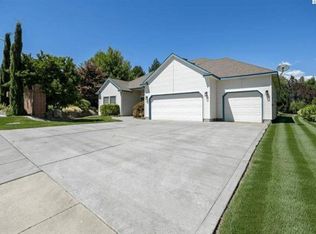 100 Willowbrook Pl, Richland, WA