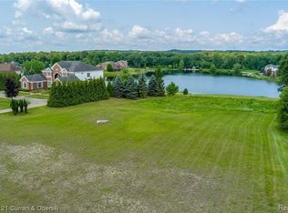 3774 N Shoreline Dr, Milford, MI