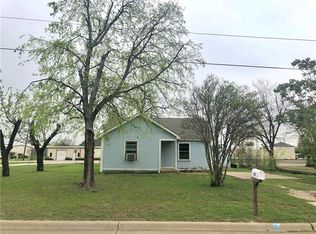 116 N Texas St, Crowley, TX 76036