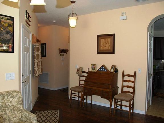 4th image of 551 Michigan Estates Cir