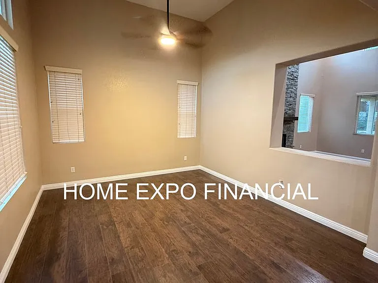 1456 Moonlight Dr — Photo 18