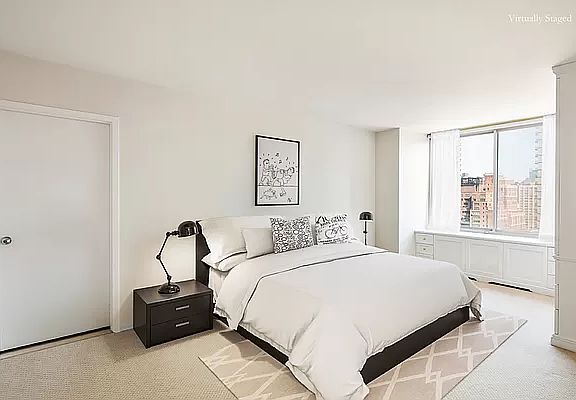 4th image of 404 E 79th St APT 20G