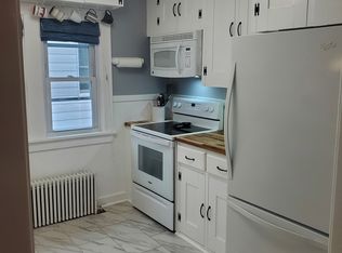 100 Crescent Dr APT 2, Albany, NY 12208