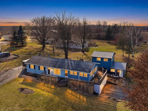 711 Castello St, Fremont, WI 54940