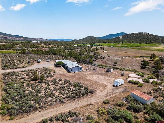 5th image of 977 Lopez Road