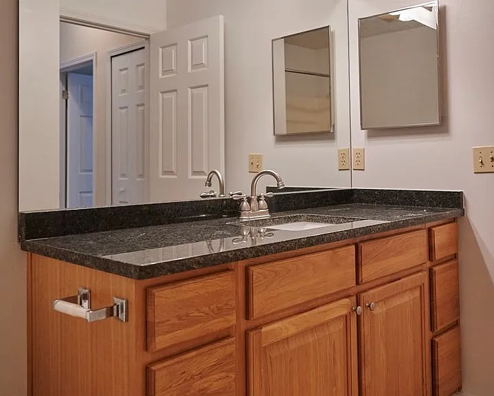 Grand Bay Apartments and Townhomes — Photo 53