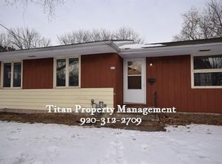822 Woodland Ave, Oshkosh, WI 54901