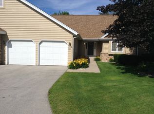 846 Shoal Crk, Waterford, WI 53185