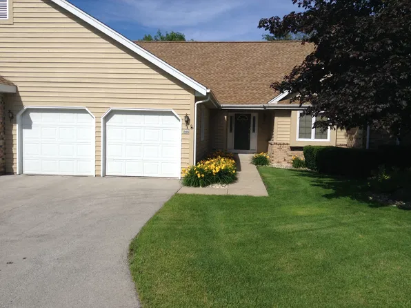 846 Shoal Crk, Waterford, WI 53185