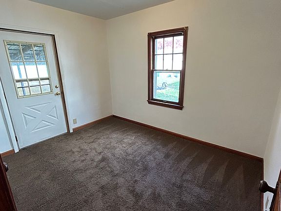 5th image of 3100 Ravenswood Dr