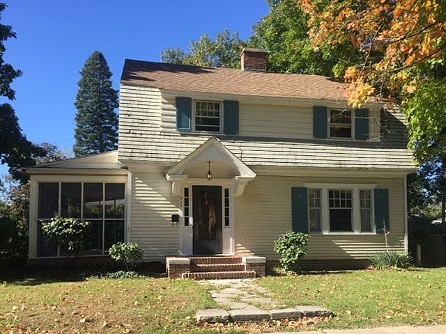 1st image of 905 Leland Ave
