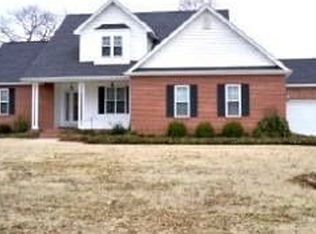 1206 Christine Dr, Carterville, IL 62918
