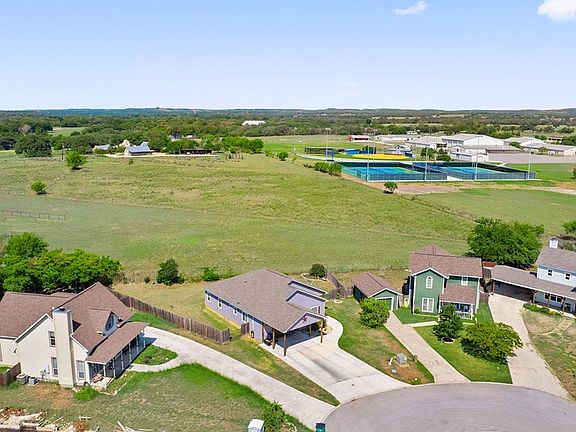 2nd image of 307 Sage Cir