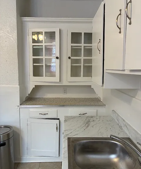 1522 Dante St — Photo 9